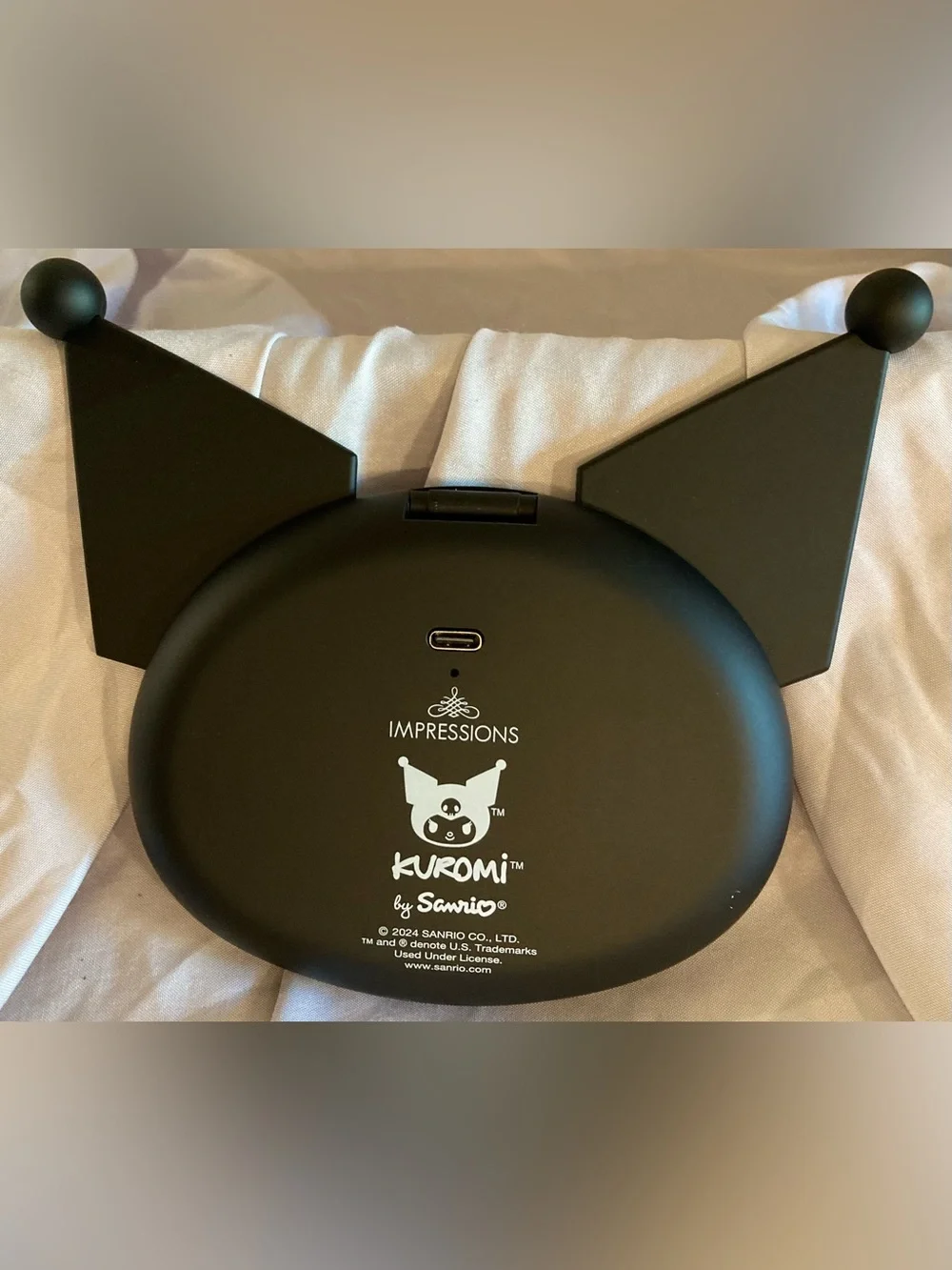 Kuromi LED Dimmable Compact Mirror